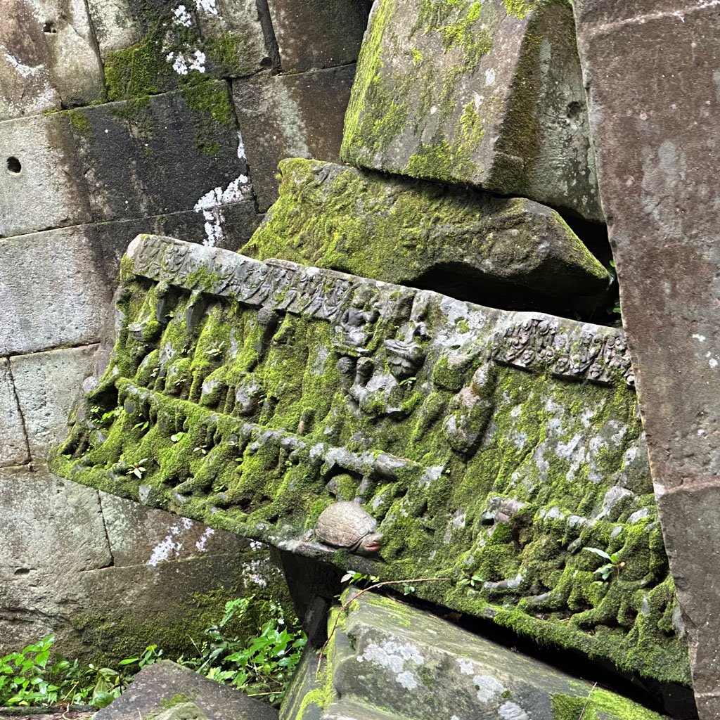 Carving of the Churning of the sea of milk in Beng Mealea